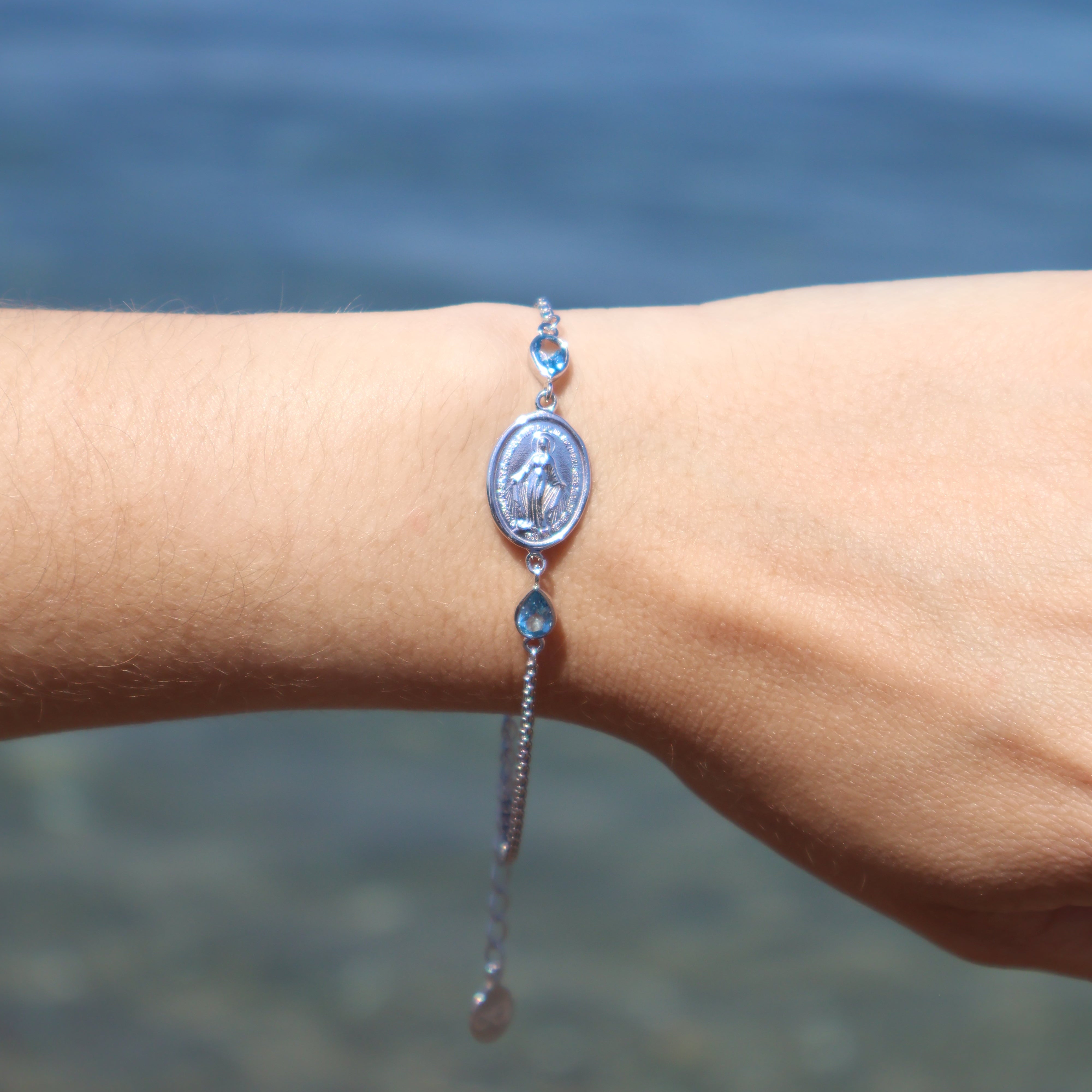 Armkette Silber mit 2 Topas Swiss Blue je 6 x 4 mm