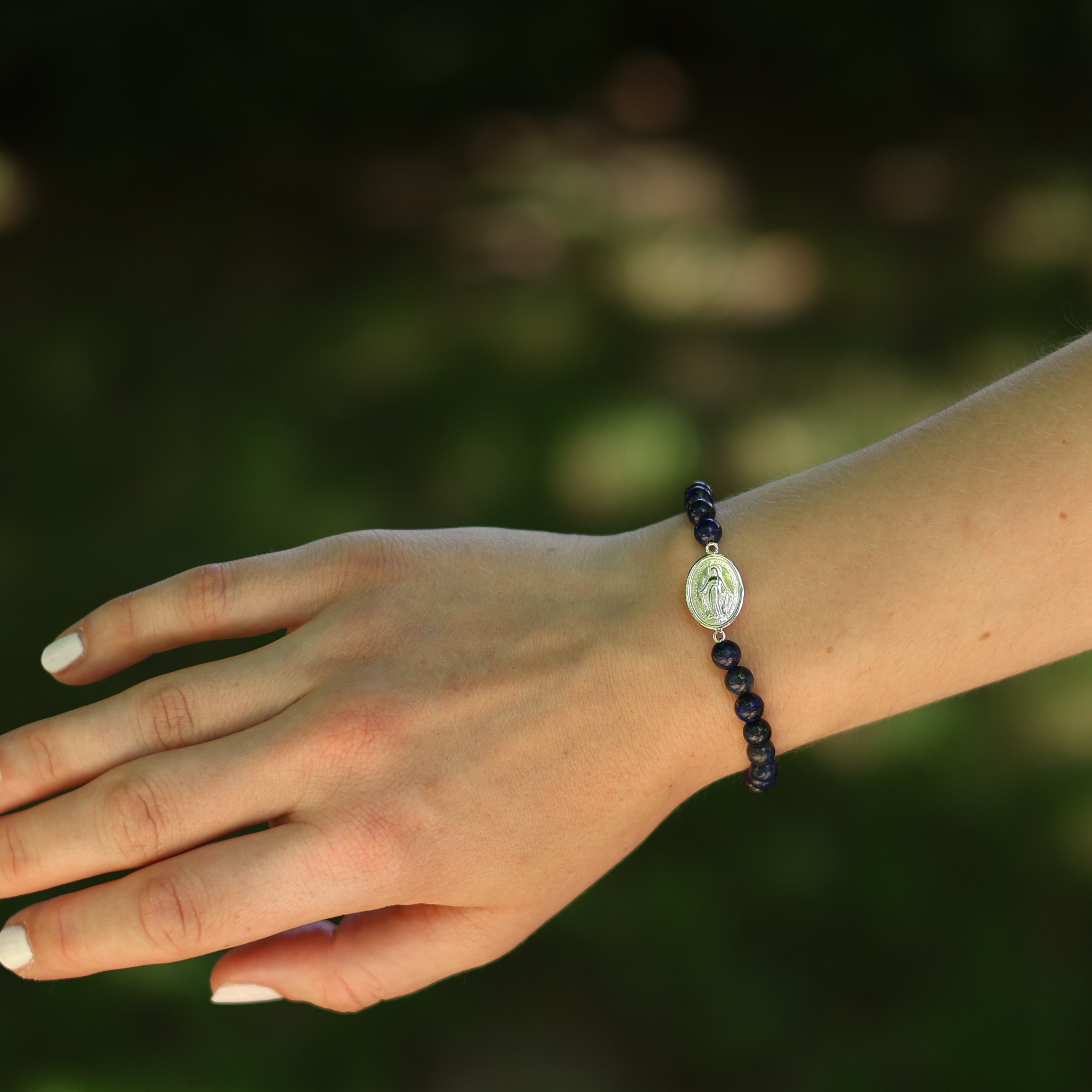 Armband mit Lapislazuli
